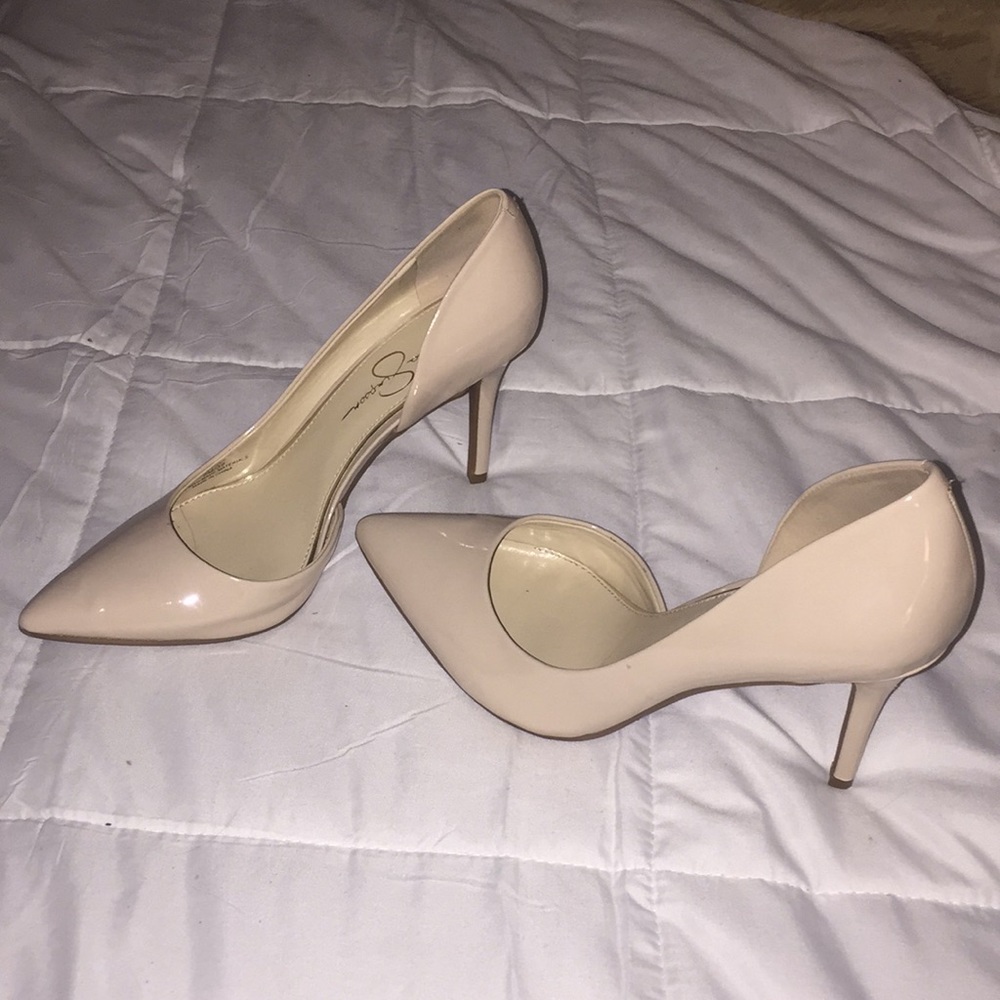 Jessica Simpson Nude Pump